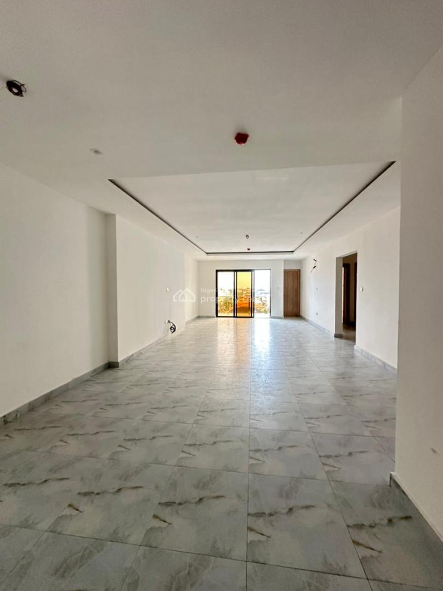 Cozy 3 Bedroom Apartment, Lekki Phase 1, Lekki, Lagos, Flat / Apartment for Sale