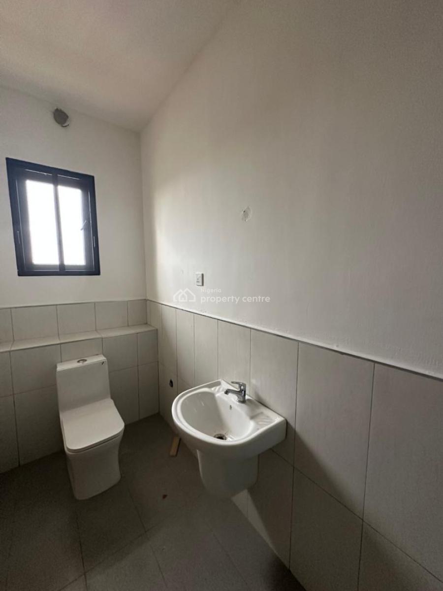 Cozy 3 Bedroom Apartment, Lekki Phase 1, Lekki, Lagos, Flat / Apartment for Sale
