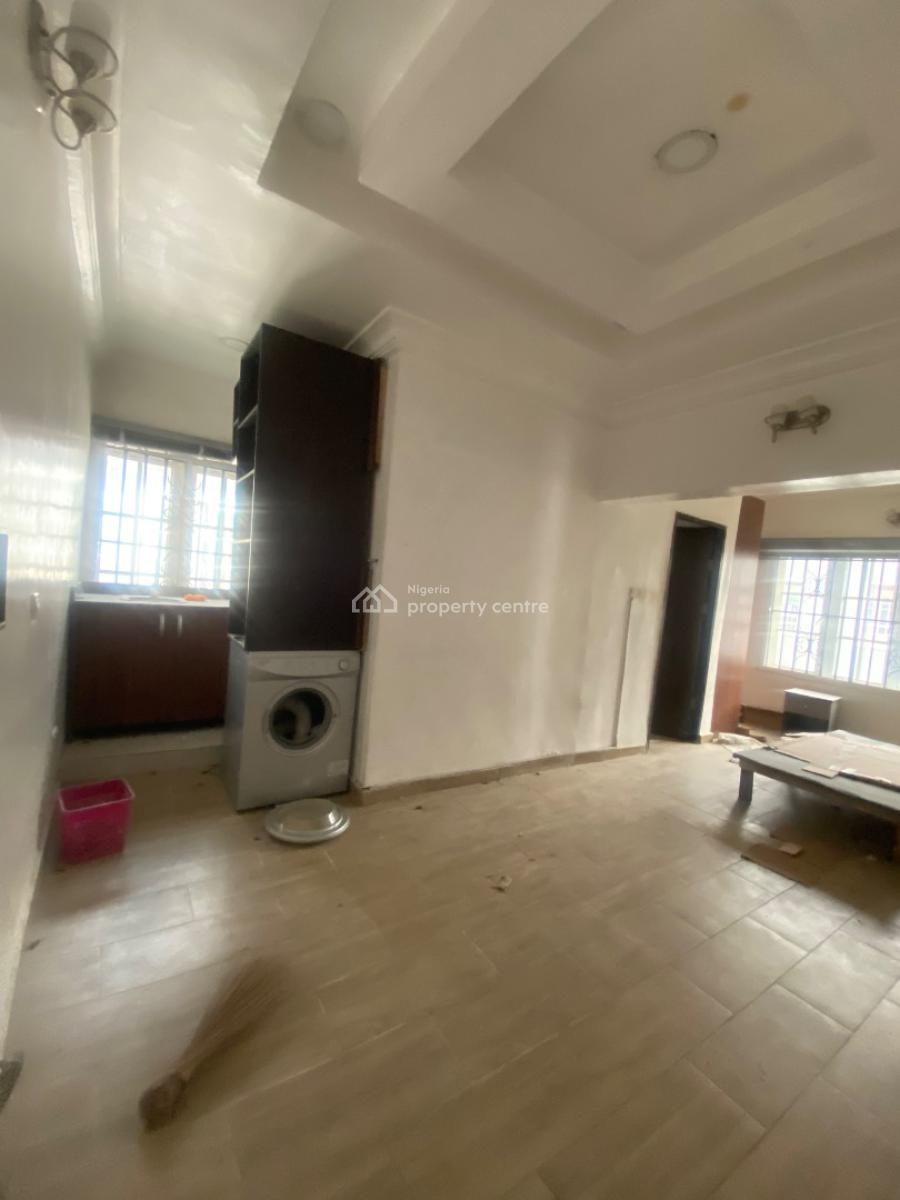 Very Big Studio Apartment with Nice Kitchen, Chevron, Lekki, Lagos, Flat / Apartment for Rent