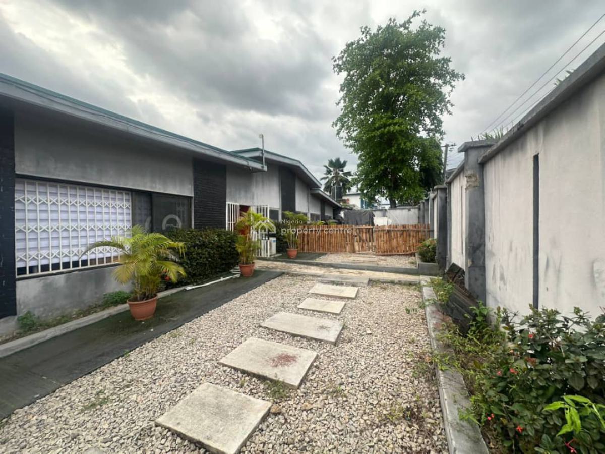 Twin Bungalow on 1300sqm, New Bodija, Ibadan, Oyo, Semi-detached Bungalow for Sale