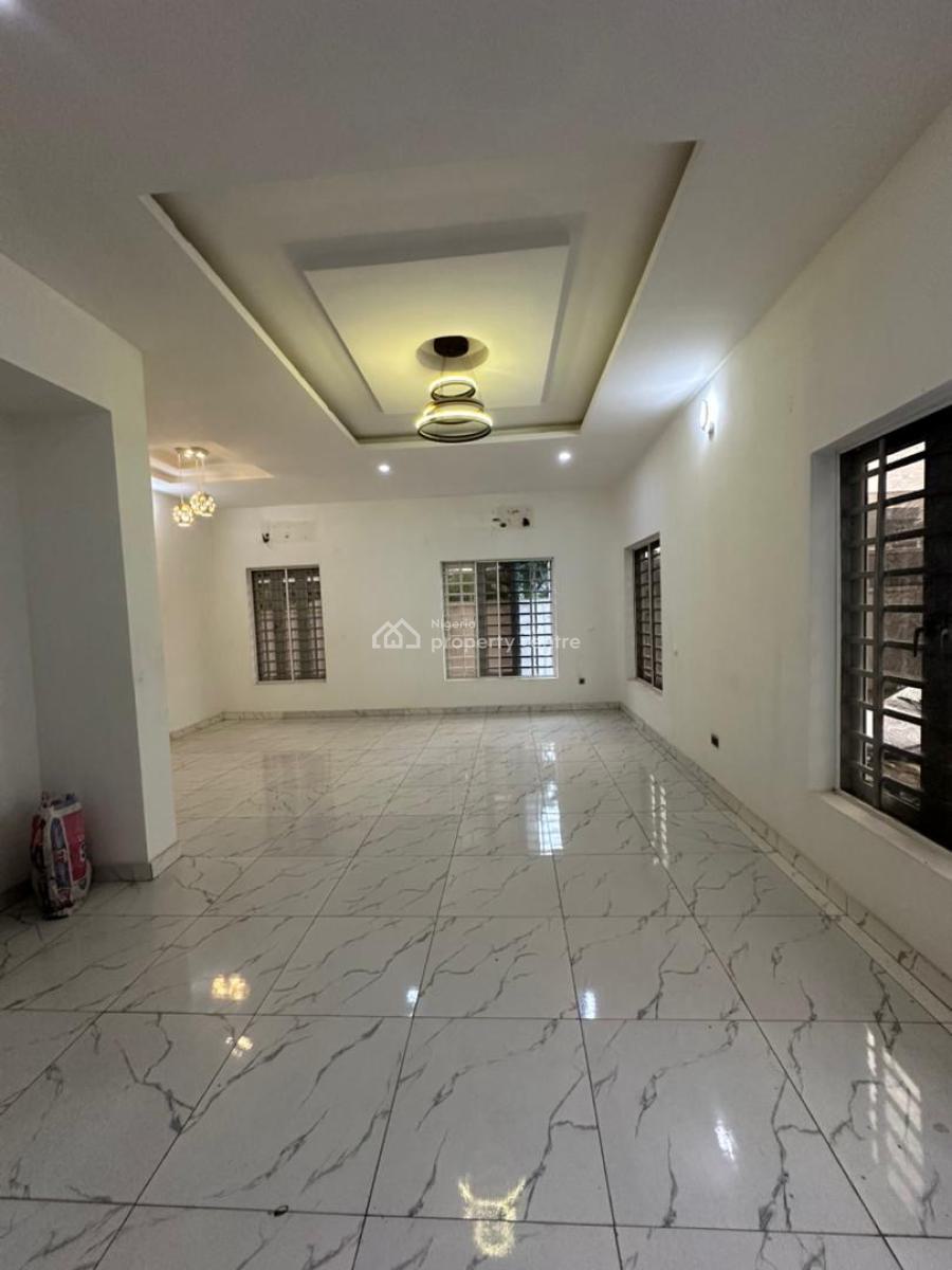 Well Built 3 Bedroom Apartment, Victoria Island (vi), Lagos, Flat / Apartment for Rent