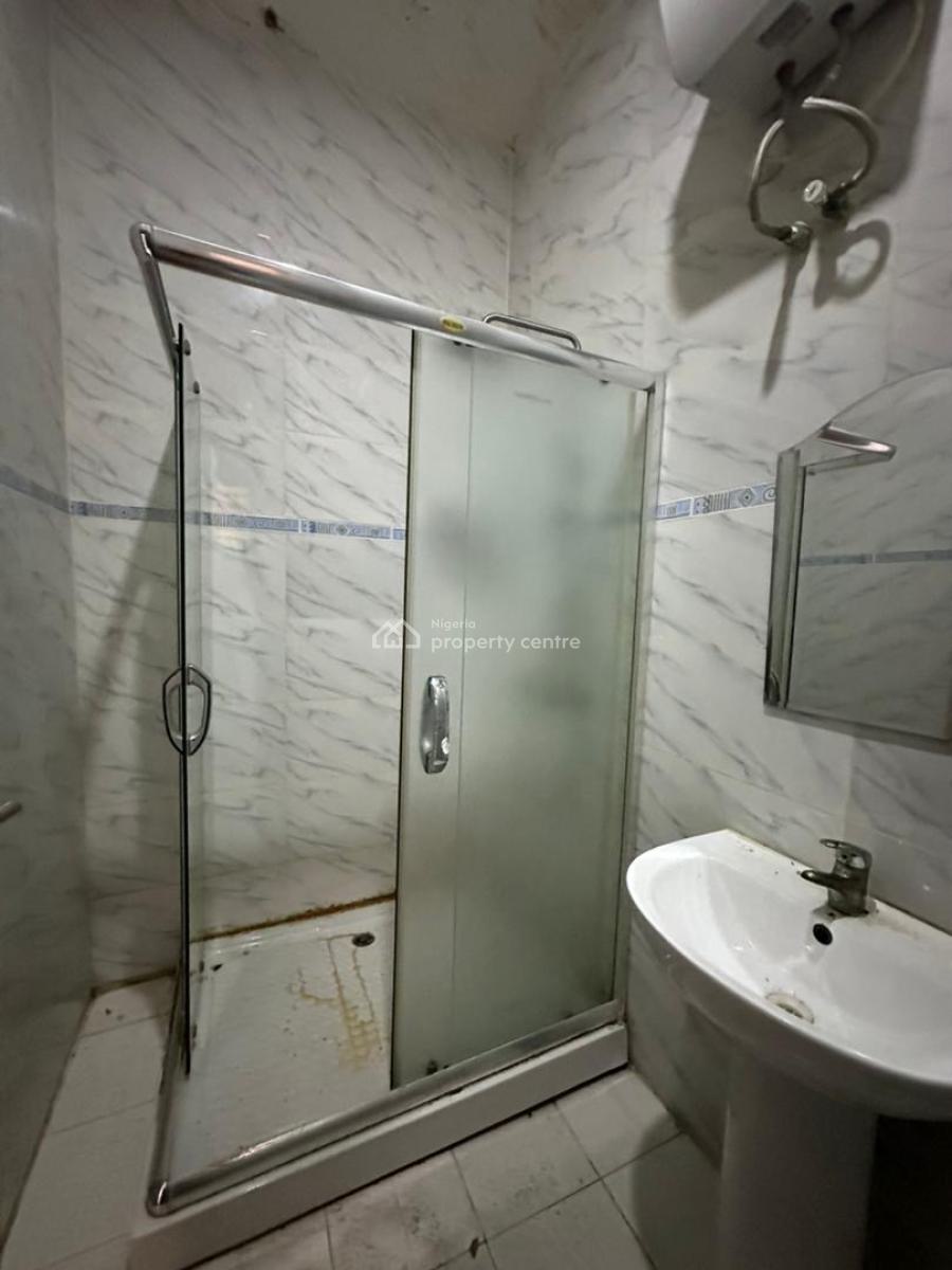 Well Built 3 Bedroom Apartment, Victoria Island (vi), Lagos, Flat / Apartment for Rent