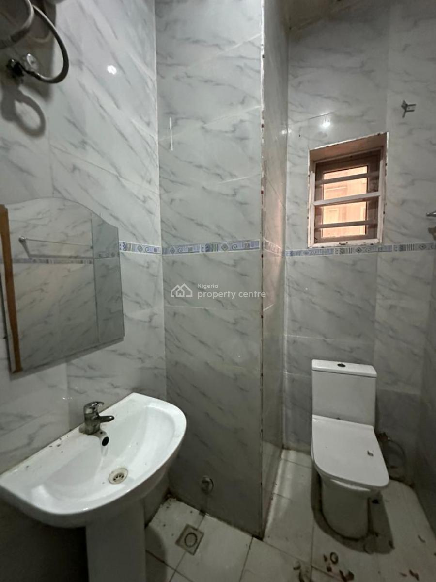 Well Built 3 Bedroom Apartment, Victoria Island (vi), Lagos, Flat / Apartment for Rent