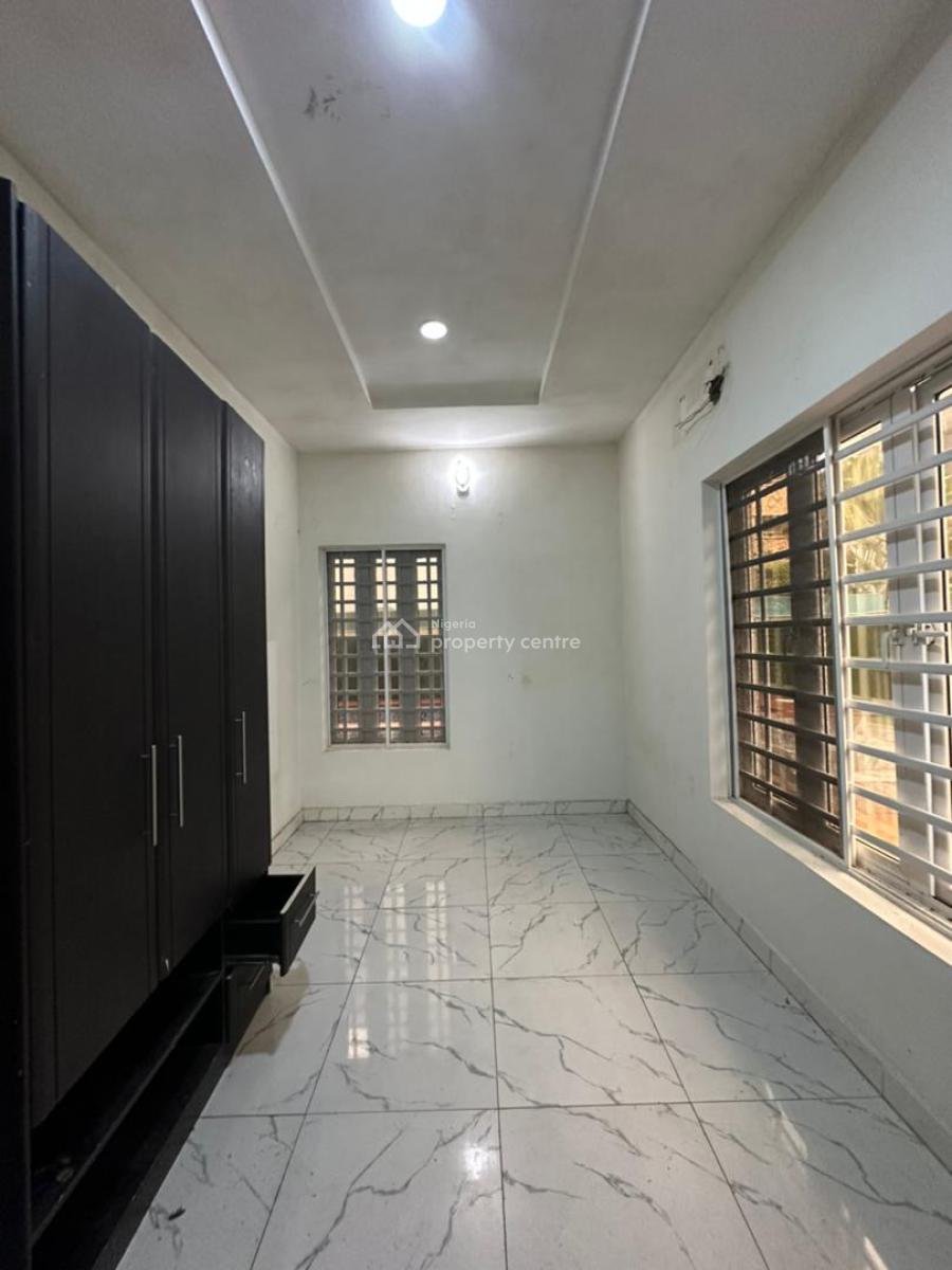 Well Built 3 Bedroom Apartment, Victoria Island (vi), Lagos, Flat / Apartment for Rent