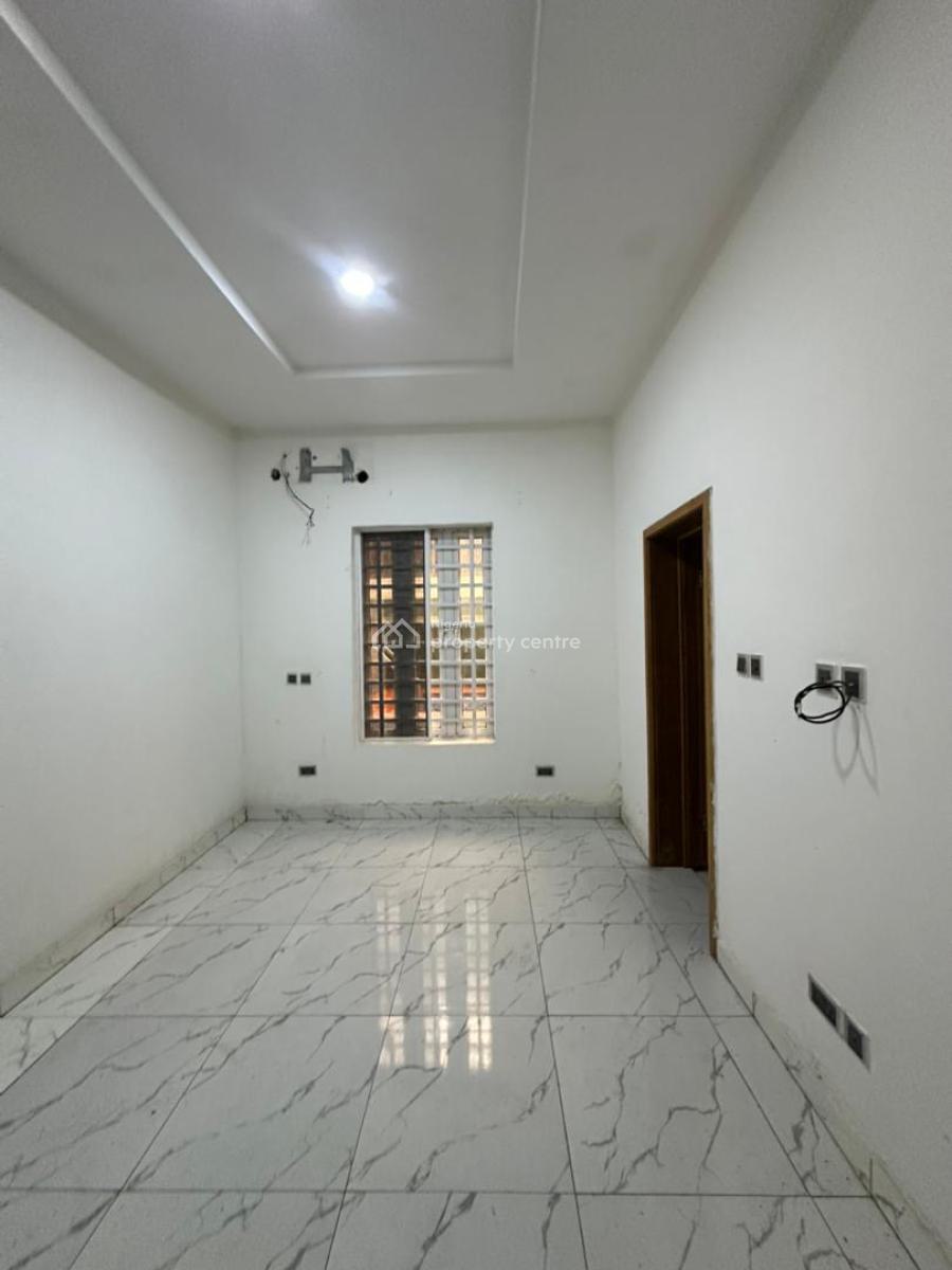 Well Built 3 Bedroom Apartment, Victoria Island (vi), Lagos, Flat / Apartment for Rent