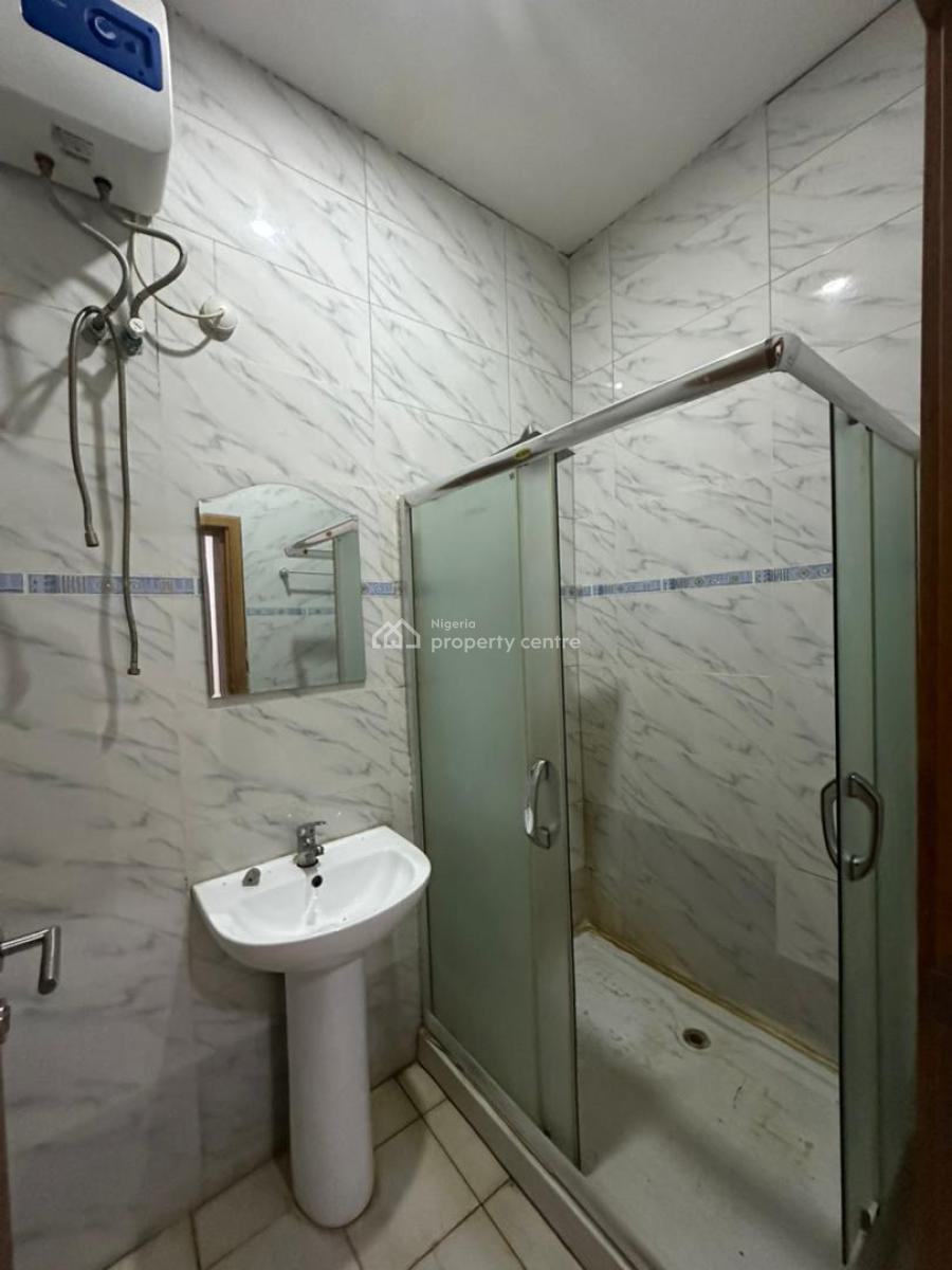 Well Built 3 Bedroom Apartment, Victoria Island (vi), Lagos, Flat / Apartment for Rent