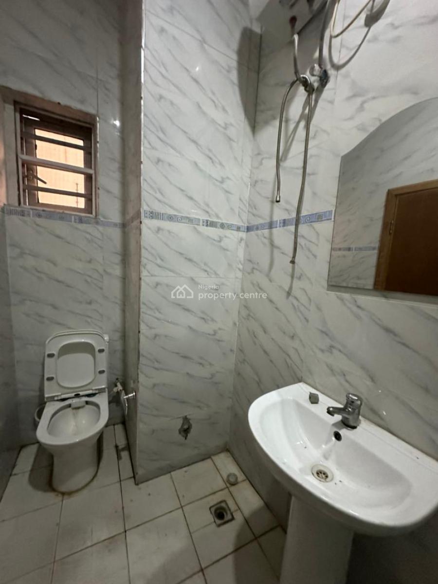 Well Built 3 Bedroom Apartment, Victoria Island (vi), Lagos, Flat / Apartment for Rent