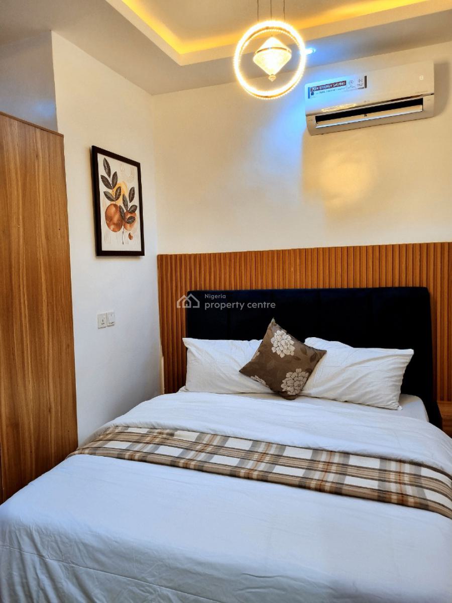 Elegant & Comfy 2 Bedroom Apartment - Wi-fi, Washing Machine, Free Morning Brew, Abiodun Bero Avenue, Olowora, Magodo Phase 1, Kosofe, Lagos, Flat / Apartment Short Let