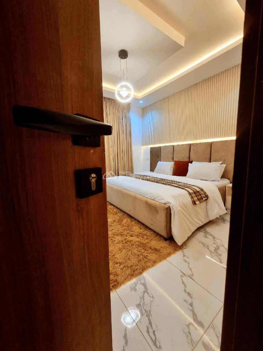 Elegant & Comfy 2 Bedroom Apartment - Wi-fi, Washing Machine, Free Morning Brew, Abiodun Bero Avenue, Olowora, Magodo Phase 1, Kosofe, Lagos, Flat / Apartment Short Let