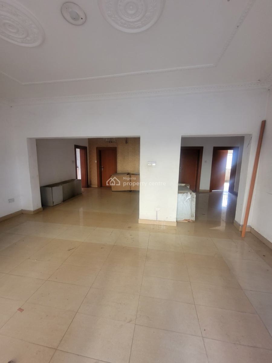 Spacious 3 Bedroom Flat., Utako, Abuja, Office Space for Rent