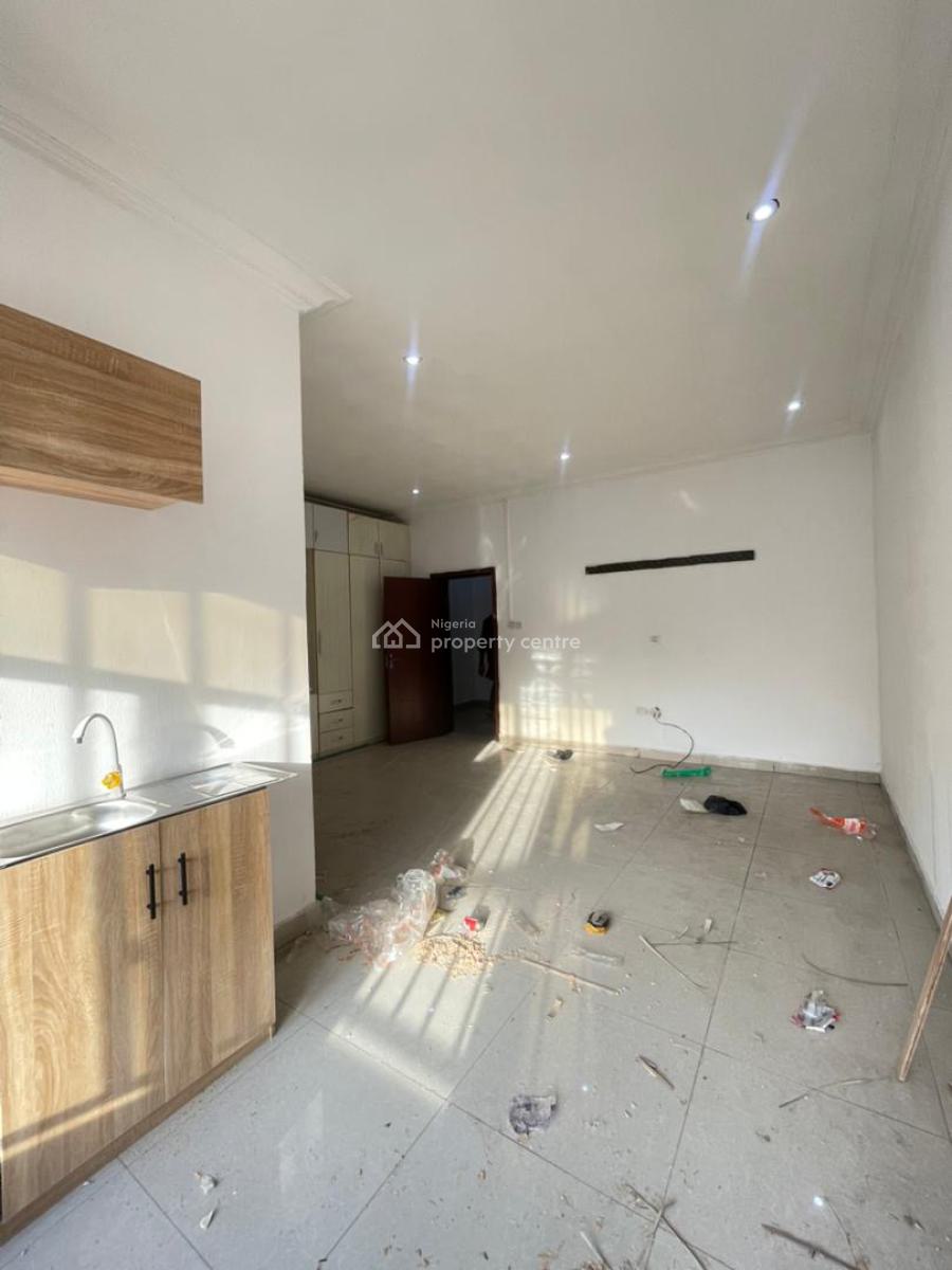 Semi Master Bedroom Shared Apt with an Open Plan Kitchen, Osapa, Lekki, Lagos, Self Contain (single Rooms) for Rent