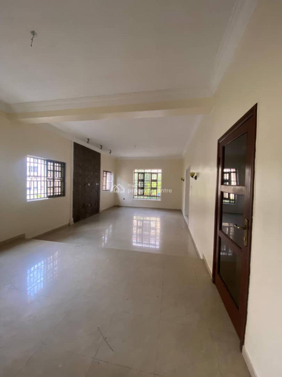 Clean 4 Bedroom Detached Duplex with Bq, Lekki Phase 1, Lekki, Lagos, Detached Duplex for Rent