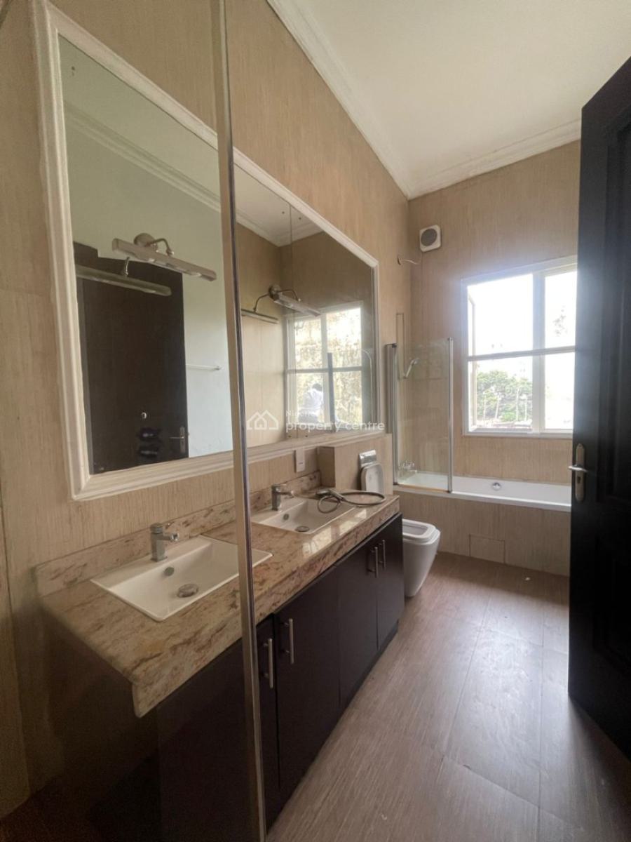 Luxury 3 Bedroom Masionnate with Bq, Off Queens Drive, Old Ikoyi, Ikoyi, Lagos, Flat / Apartment for Rent