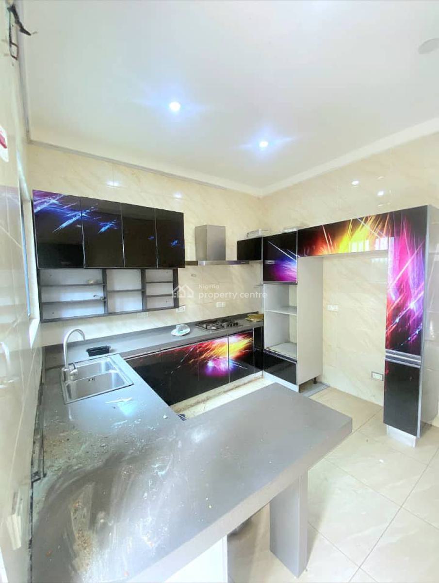 Well Maintained Serviced 4 Bedroom Terraced Duplex, Lekki Phase 1, Lekki, Lagos, Terraced Duplex for Rent
