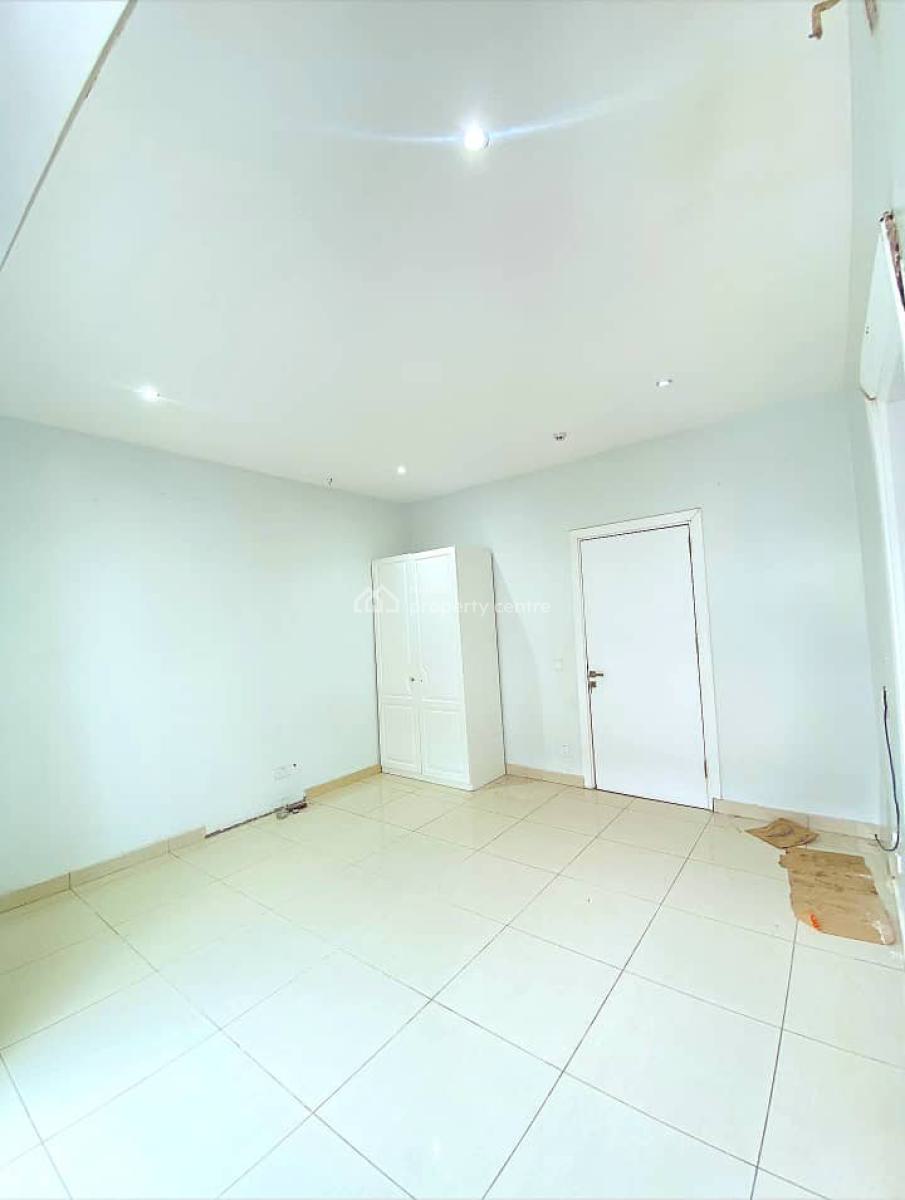 Well Maintained Serviced 4 Bedroom Terraced Duplex, Lekki Phase 1, Lekki, Lagos, Terraced Duplex for Rent