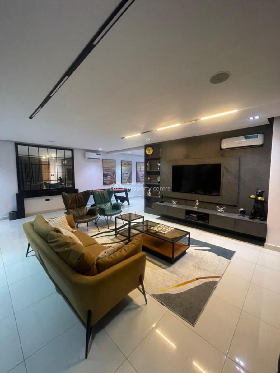 Fully Furnished 2 Bedroom Flat with Swimming Pool and Elevator, Lekki Phase 1, Lekki, Lagos, Flat / Apartment for Rent