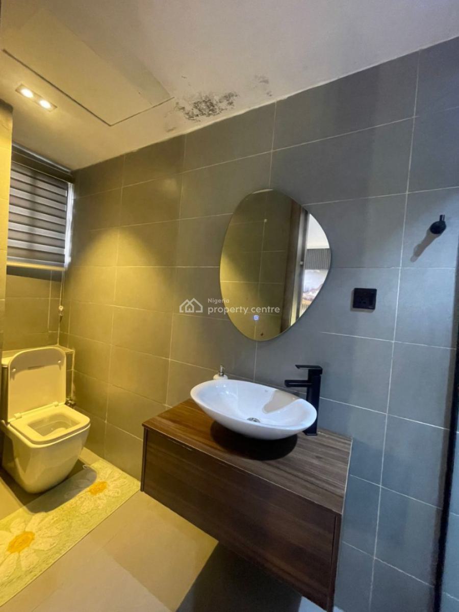 Fully Furnished 2 Bedroom Flat with Swimming Pool and Elevator, Lekki Phase 1, Lekki, Lagos, Flat / Apartment for Rent