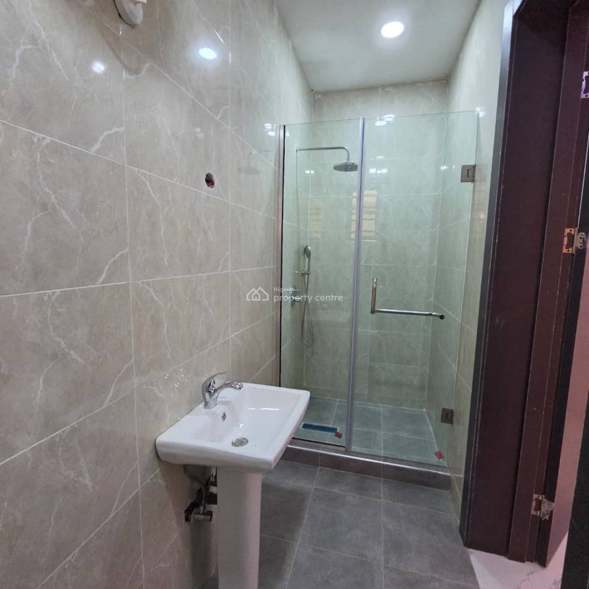 Modern 3 Bedroom Apartment with Bq., Adeniyi Jones, Ikeja, Lagos, Flat / Apartment for Sale