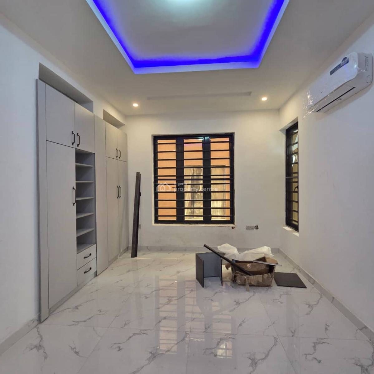 Modern 3 Bedroom Apartment with Bq., Adeniyi Jones, Ikeja, Lagos, Flat / Apartment for Sale