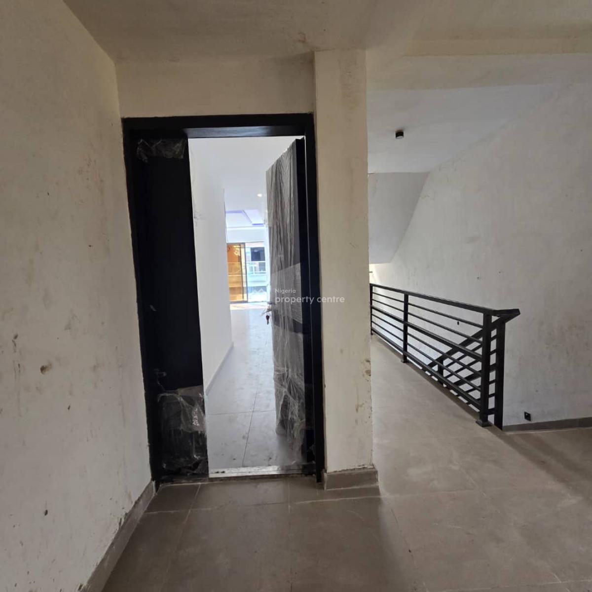 Modern 3 Bedroom Apartment with Bq., Adeniyi Jones, Ikeja, Lagos, Flat / Apartment for Sale