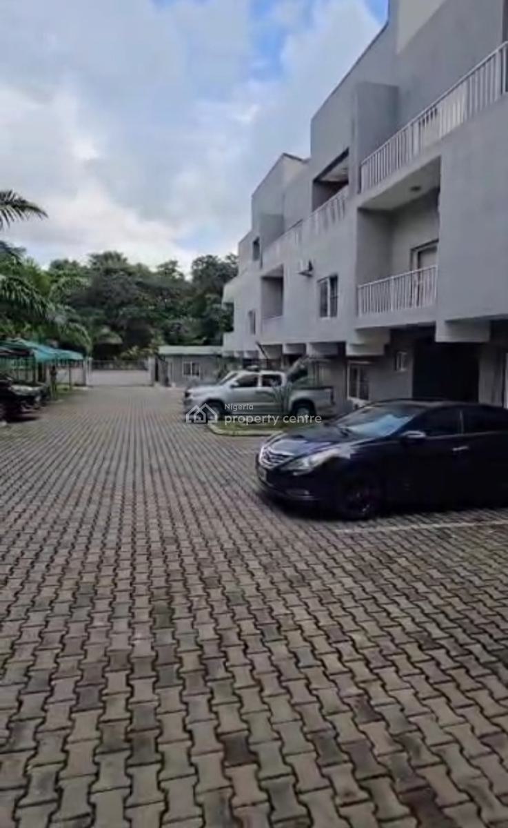 Very Spacious 4 Bedroom Terraced Duplex, Maitama District, Abuja, Terraced Duplex for Sale