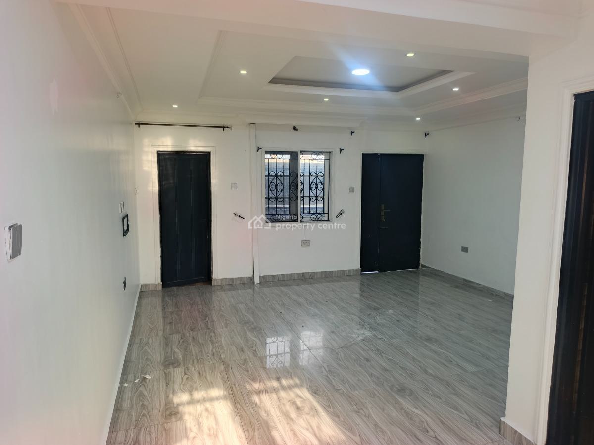 Luxury 2 Bedroom Flat, Off Mobil Road, Ilaje, Ajah, Lagos, Flat / Apartment for Rent