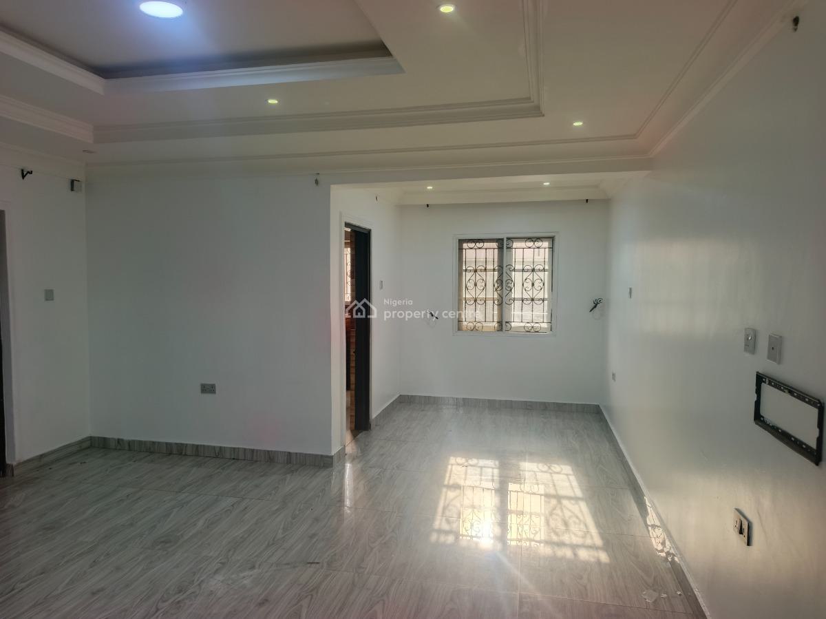 Luxury 2 Bedroom Flat, Off Mobil Road, Ilaje, Ajah, Lagos, Flat / Apartment for Rent
