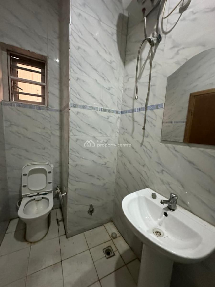 Well Built 3bedroom Flat with Bq and Swimming Pool, Victoria Island (vi), Lagos, Flat / Apartment for Rent