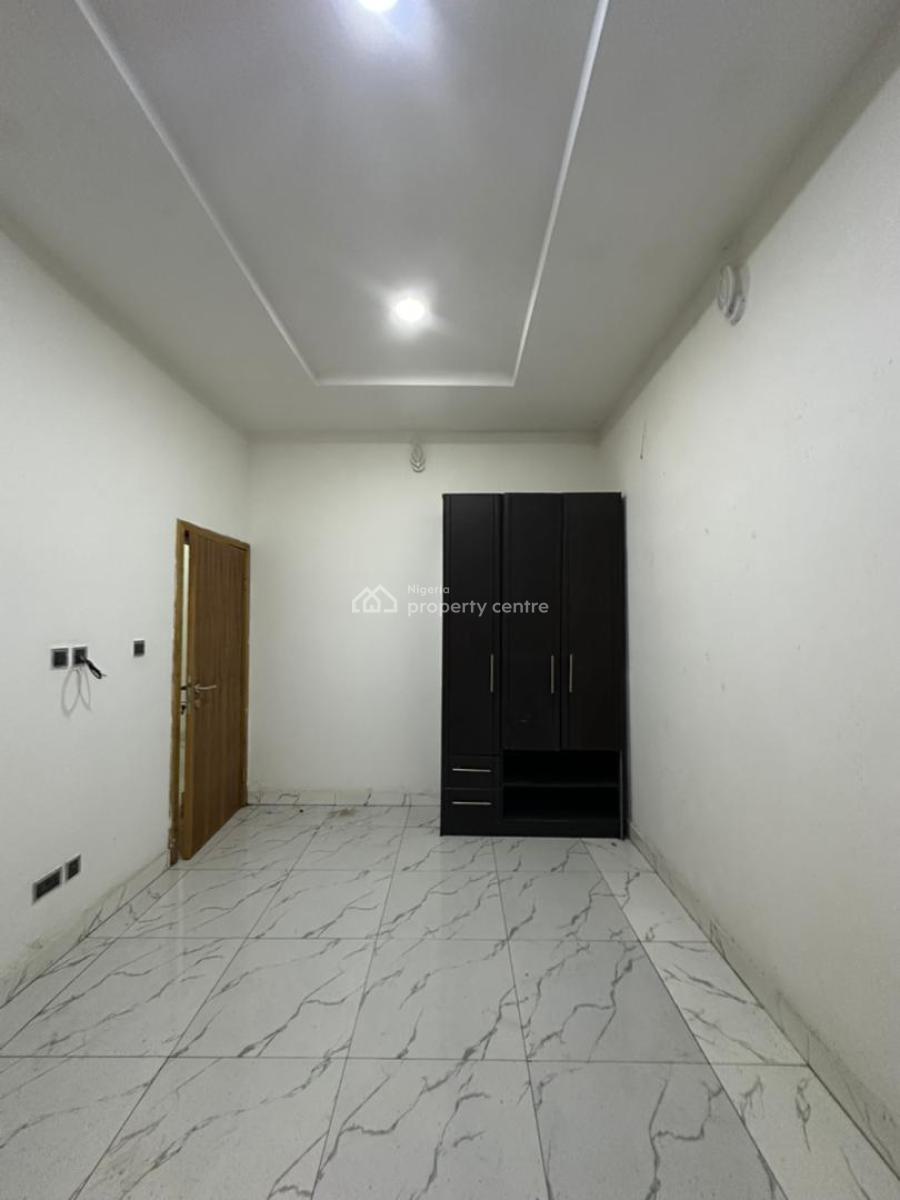 Well Built 3bedroom Flat with Bq and Swimming Pool, Victoria Island (vi), Lagos, Flat / Apartment for Rent