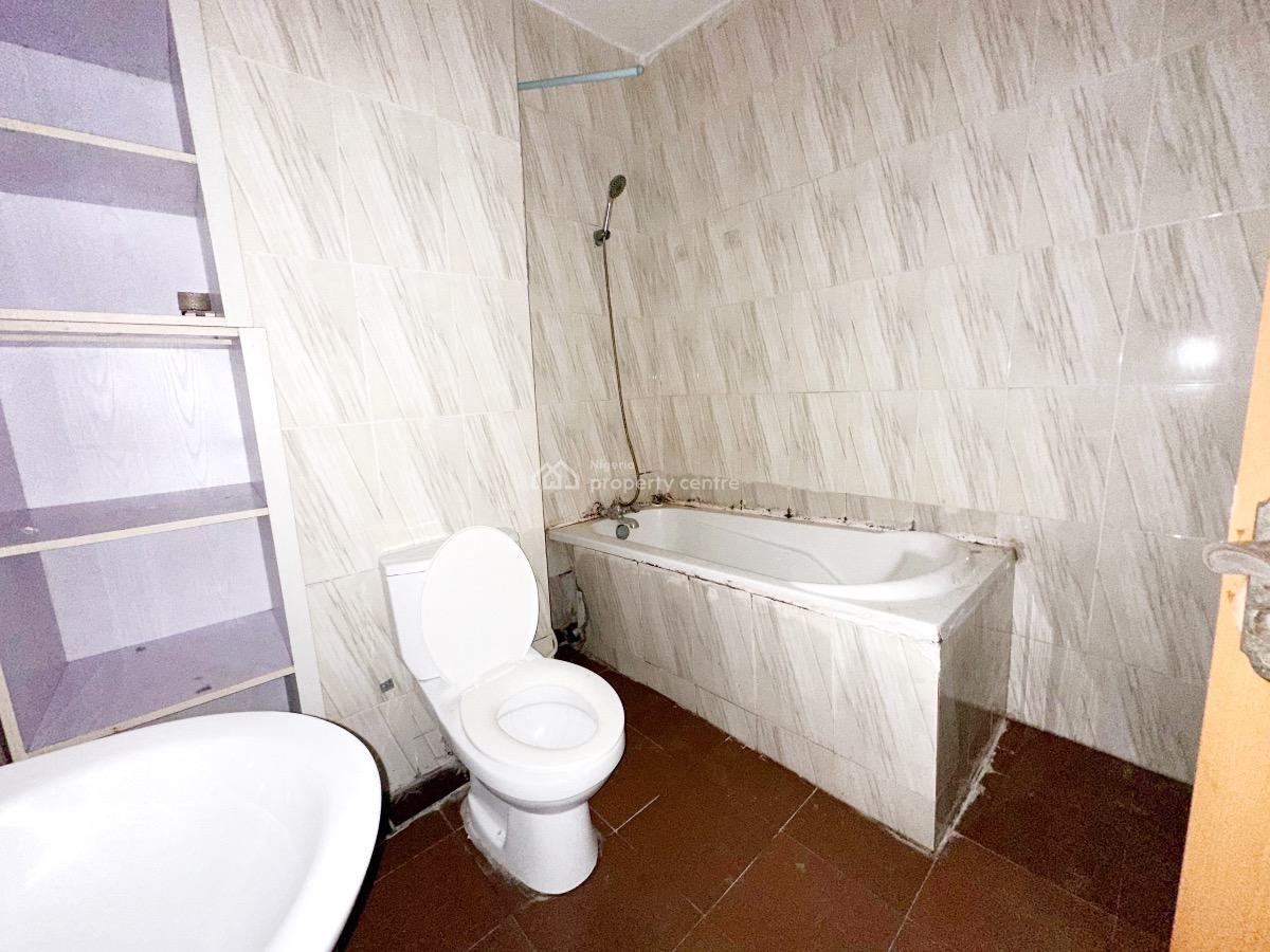 a Well Maintained Spacious 5 Bedroom Terrace Duplex with Bq, Gra Phase 1, Magodo, Lagos, Terraced Duplex for Rent