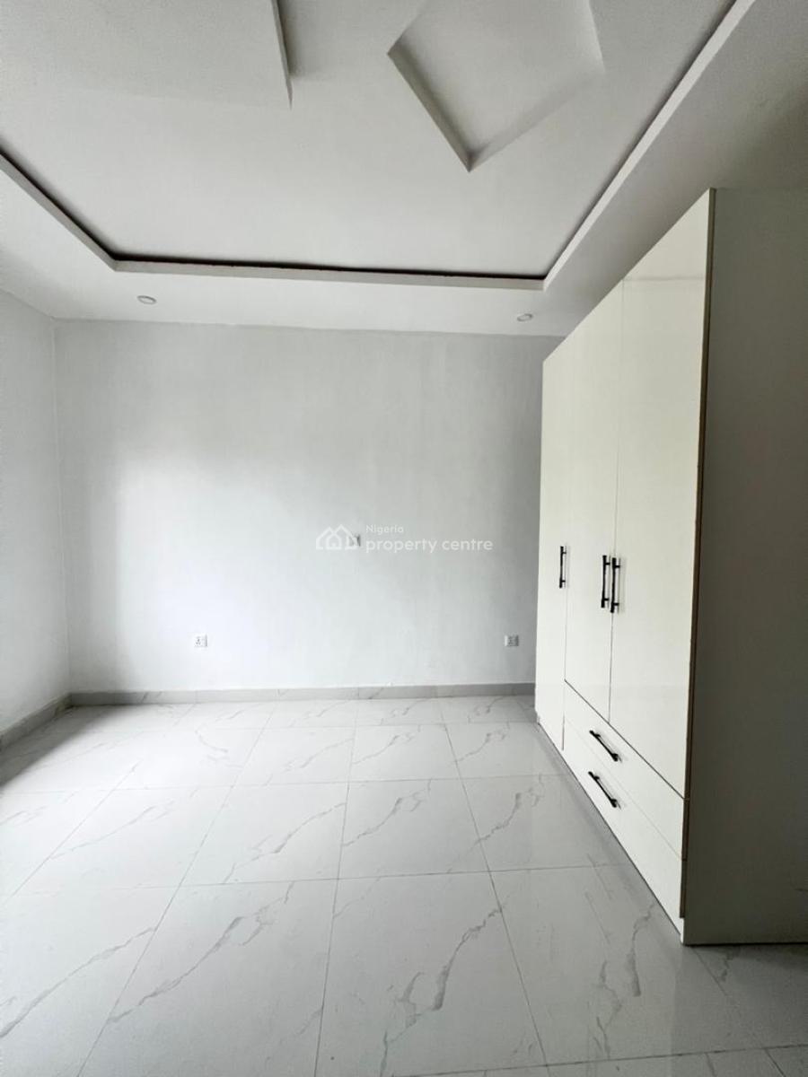 Clean 3 Bedroom Flat with Bq, Swimming Pool, Gym and Elevator, Ikoyi, Lagos, Flat / Apartment for Rent