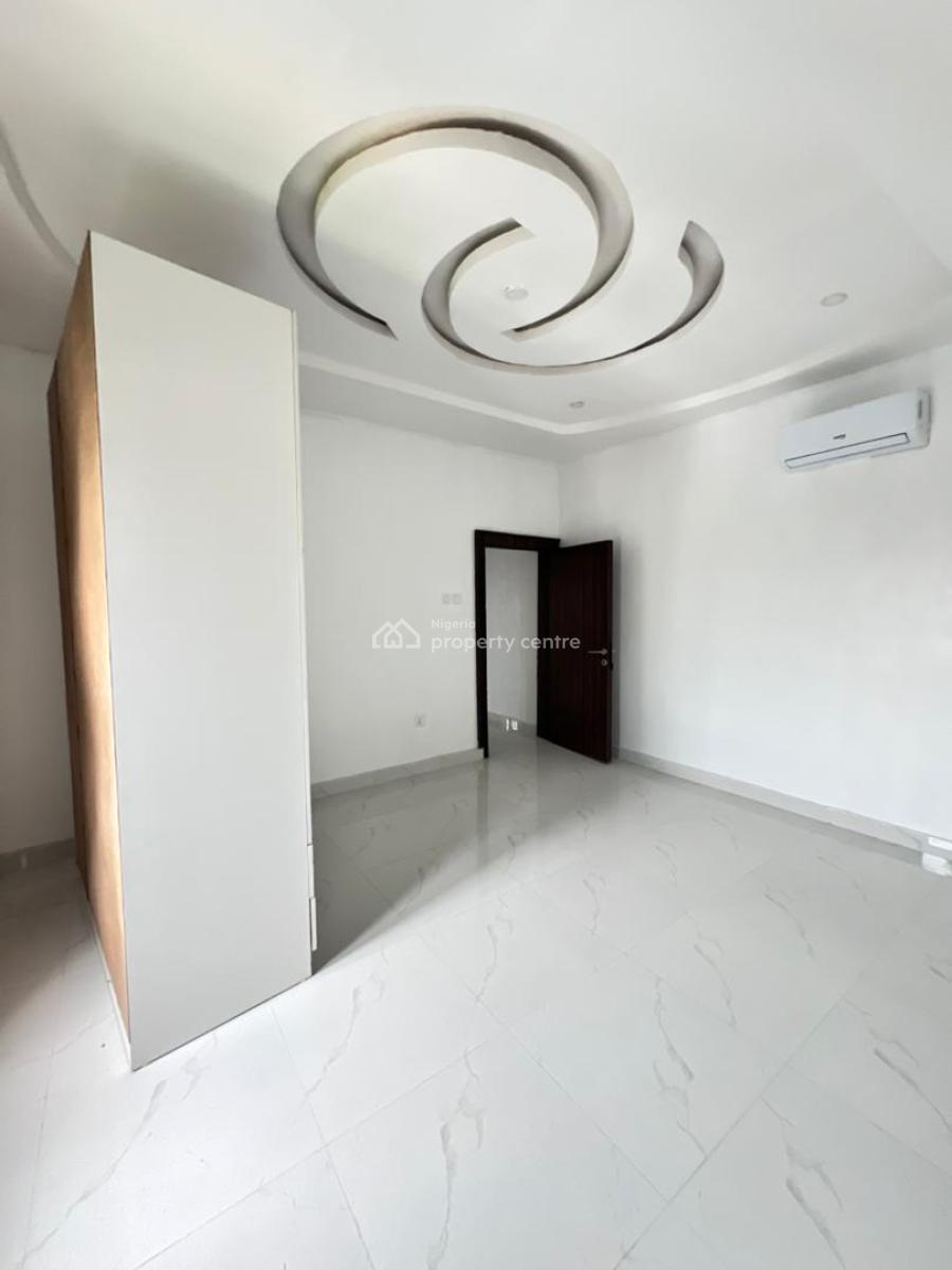Clean 3 Bedroom Flat with Bq, Swimming Pool, Gym and Elevator, Ikoyi, Lagos, Flat / Apartment for Rent