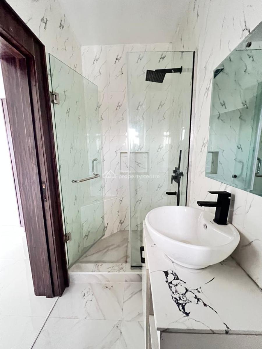 Clean 3 Bedroom Flat with Bq, Swimming Pool, Gym and Elevator, Ikoyi, Lagos, Flat / Apartment for Rent