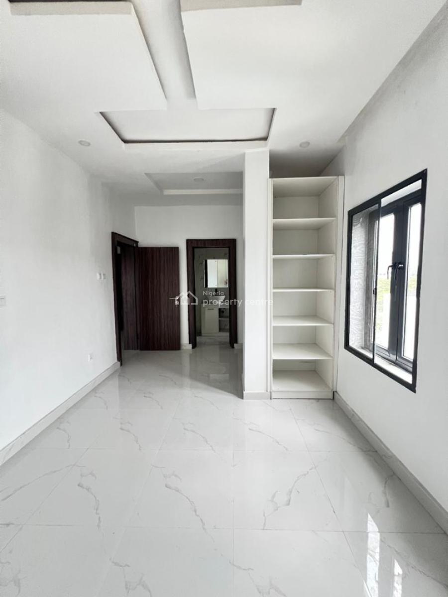 Clean 3 Bedroom Flat with Bq, Swimming Pool, Gym and Elevator, Ikoyi, Lagos, Flat / Apartment for Rent
