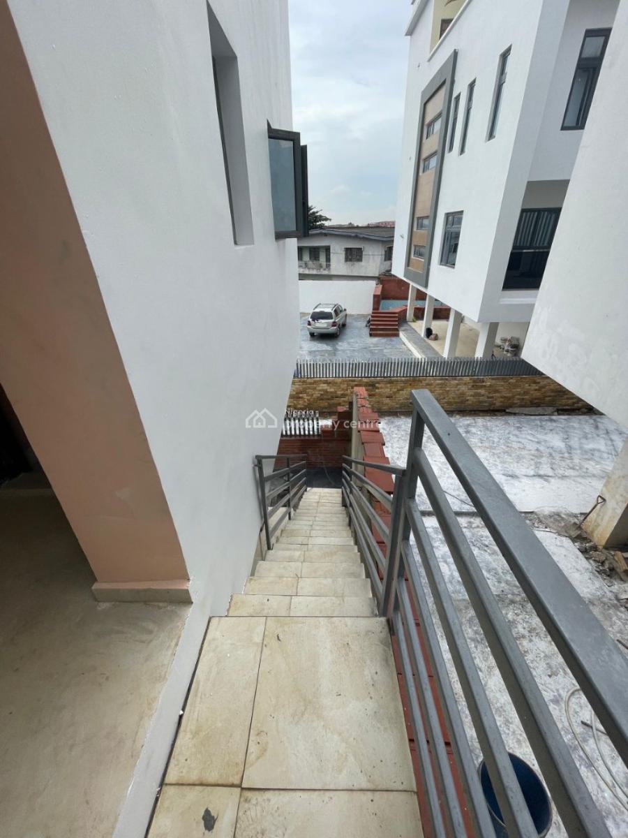 Executive & Standard 4 Bedroom Maisonette, Maryland, Lagos, House for Sale