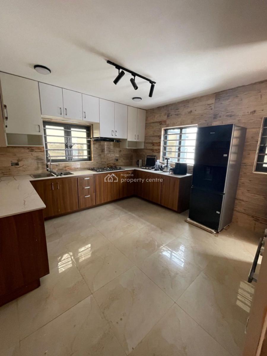 Executive & Standard 4 Bedroom Maisonette, Maryland, Lagos, House for Sale