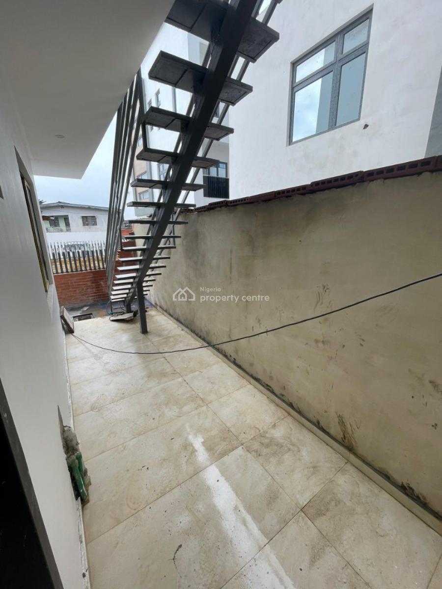 Executive & Standard 4 Bedroom Maisonette, Maryland, Lagos, House for Sale