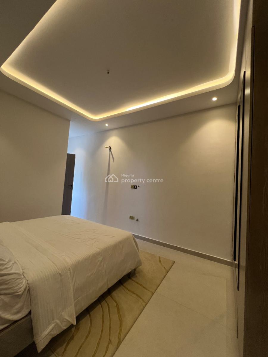 2 Bedroom Luxury Apartment with Swimming Pool, Lekki Phase 1, Lekki, Lagos, Block of Flats for Sale