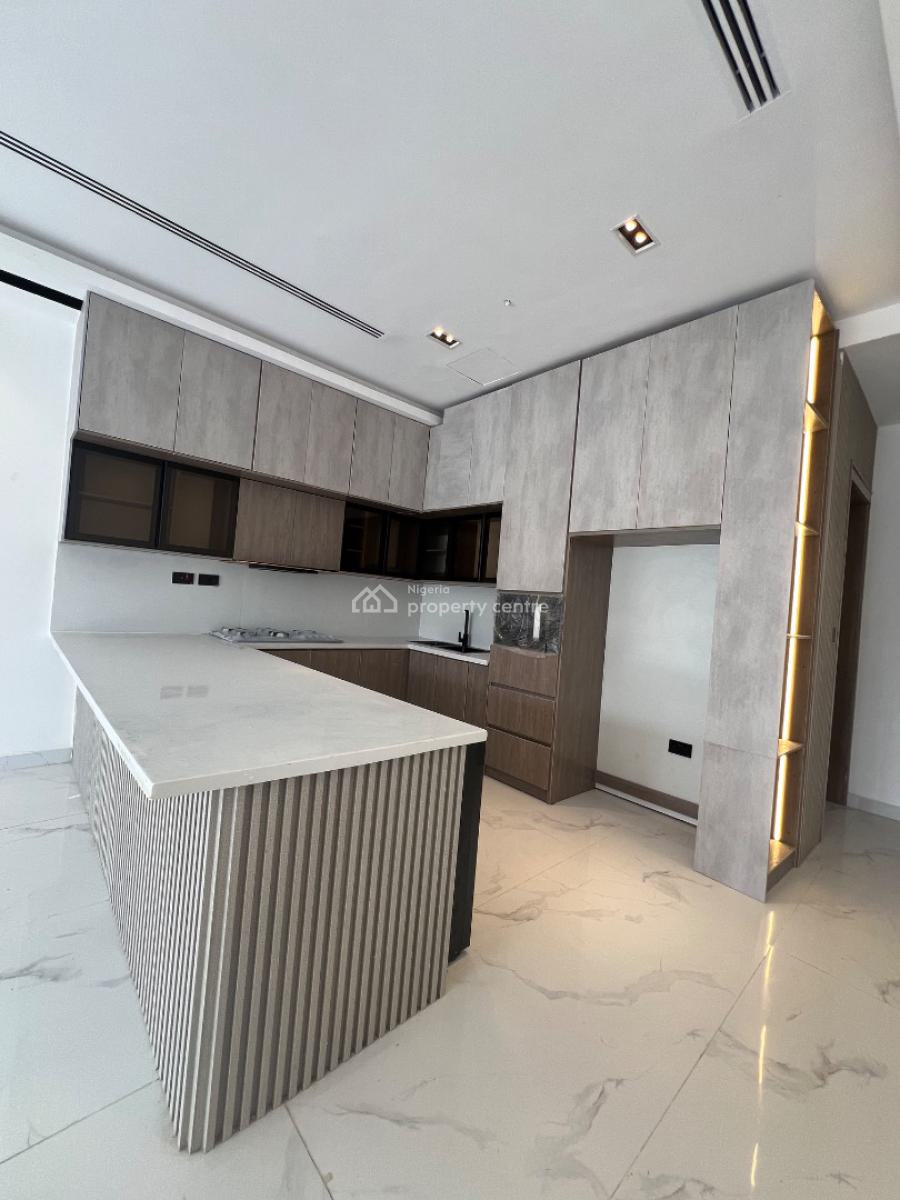 2 Bedroom Luxury Apartment with Swimming Pool, Lekki Phase 1, Lekki, Lagos, Block of Flats for Sale