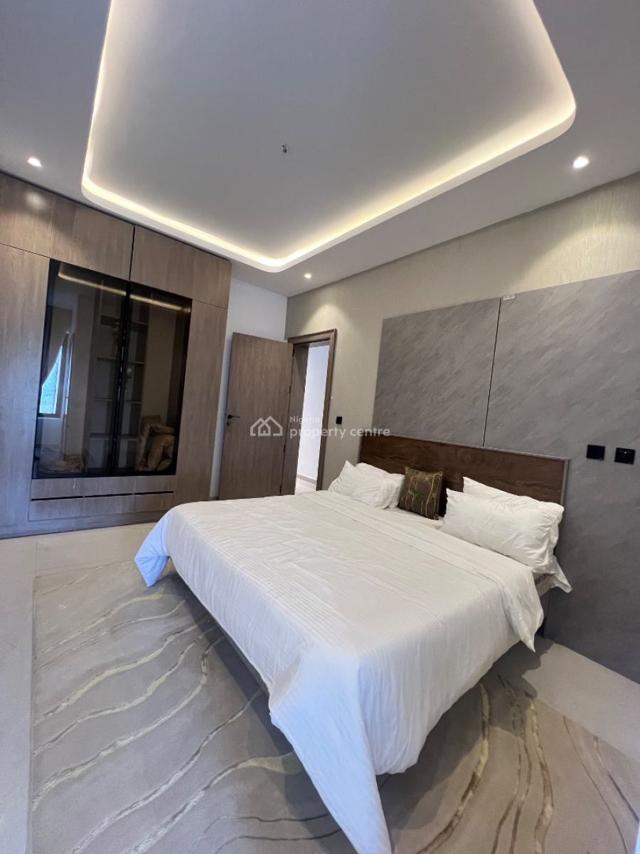 2 Bedroom Luxury Apartment with Swimming Pool, Lekki Phase 1, Lekki, Lagos, Block of Flats for Sale