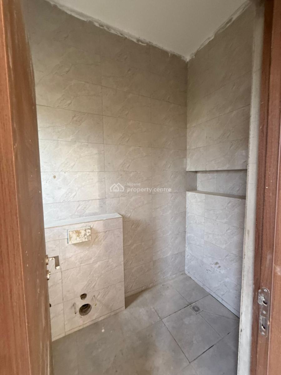 5 Bedroom with a Room Bq, By Aduvie  School Behind Living Faith Church, Jahi, Abuja, Detached Duplex for Rent