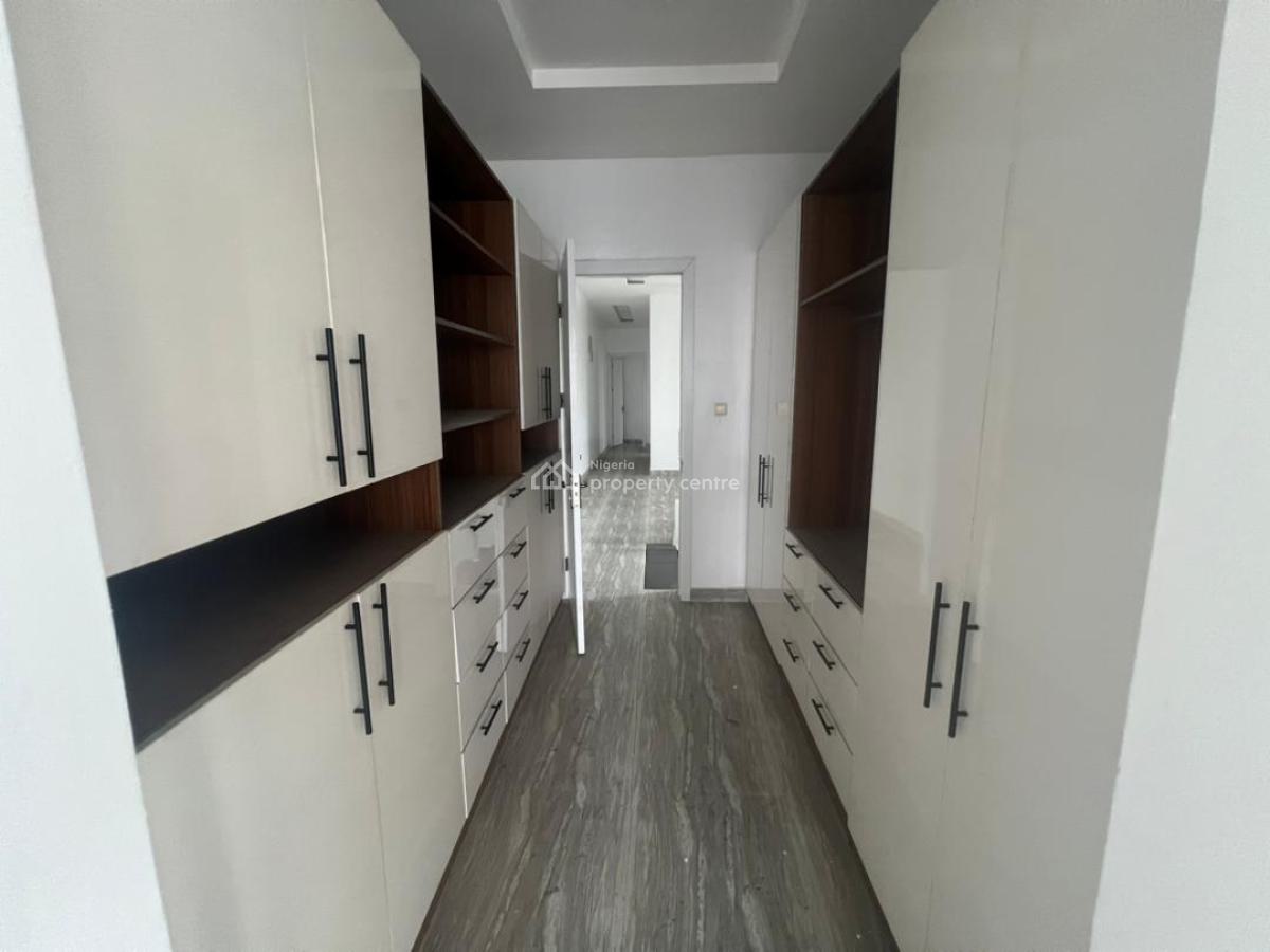 Spacious 4 Bedroom Semi-detached Duplex with Bq, Ologolo, Lekki, Lagos, Semi-detached Duplex for Sale