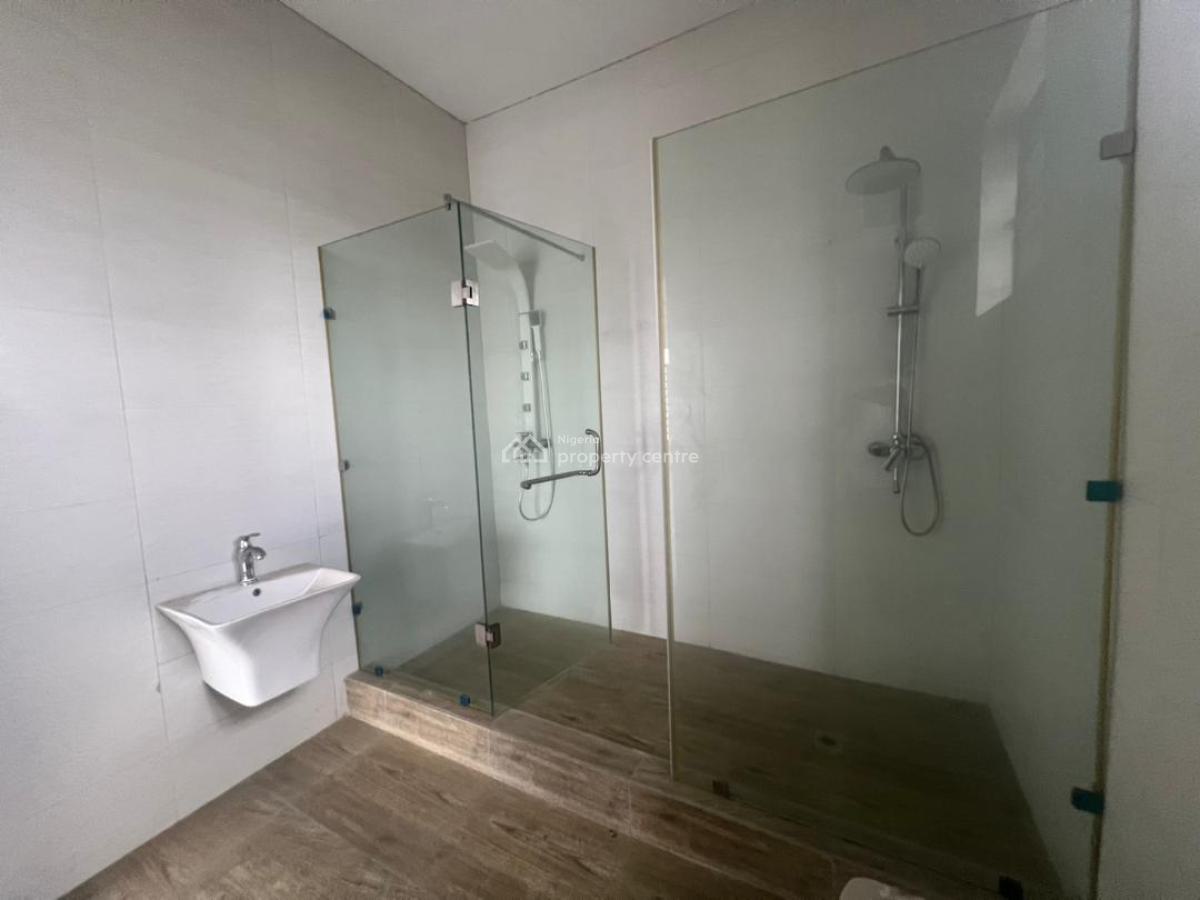 Spacious 4 Bedroom Semi-detached Duplex with Bq, Ologolo, Lekki, Lagos, Semi-detached Duplex for Sale