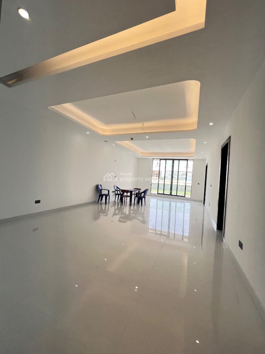 2 Bedroom Luxury Apartments in Lekki Phase1, Lekki Phase 1, Lekki, Lagos, Block of Flats for Sale