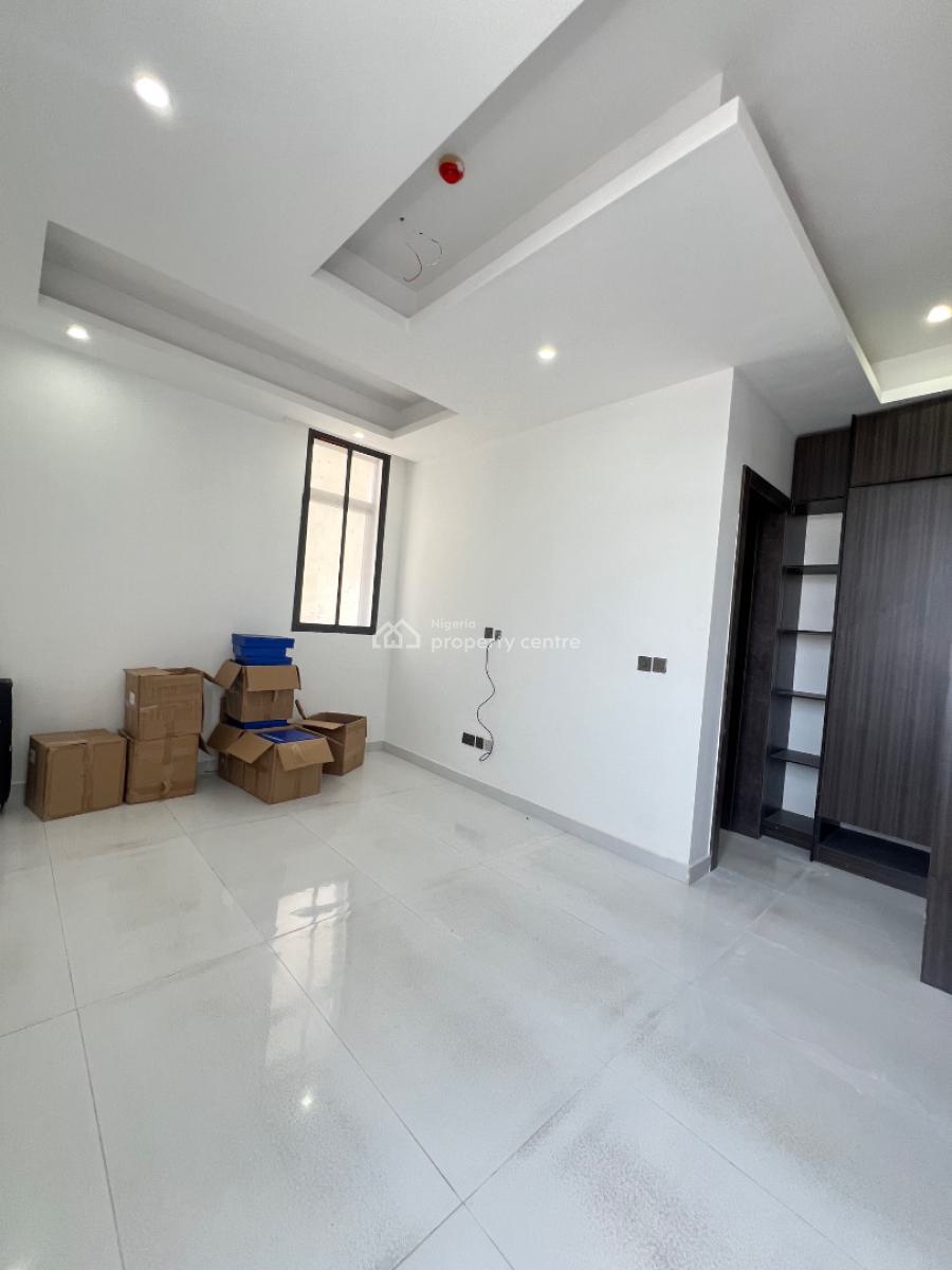 2 Bedroom Luxury Apartments in Lekki Phase1, Lekki Phase 1, Lekki, Lagos, Block of Flats for Sale