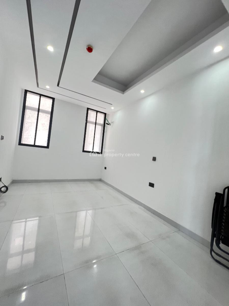 2 Bedroom Luxury Apartments in Lekki Phase1, Lekki Phase 1, Lekki, Lagos, Block of Flats for Sale