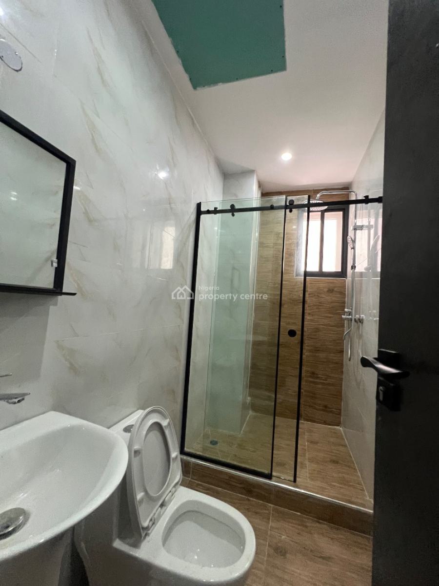 2 Bedroom Luxury Apartments in Lekki Phase1, Lekki Phase 1, Lekki, Lagos, Block of Flats for Sale
