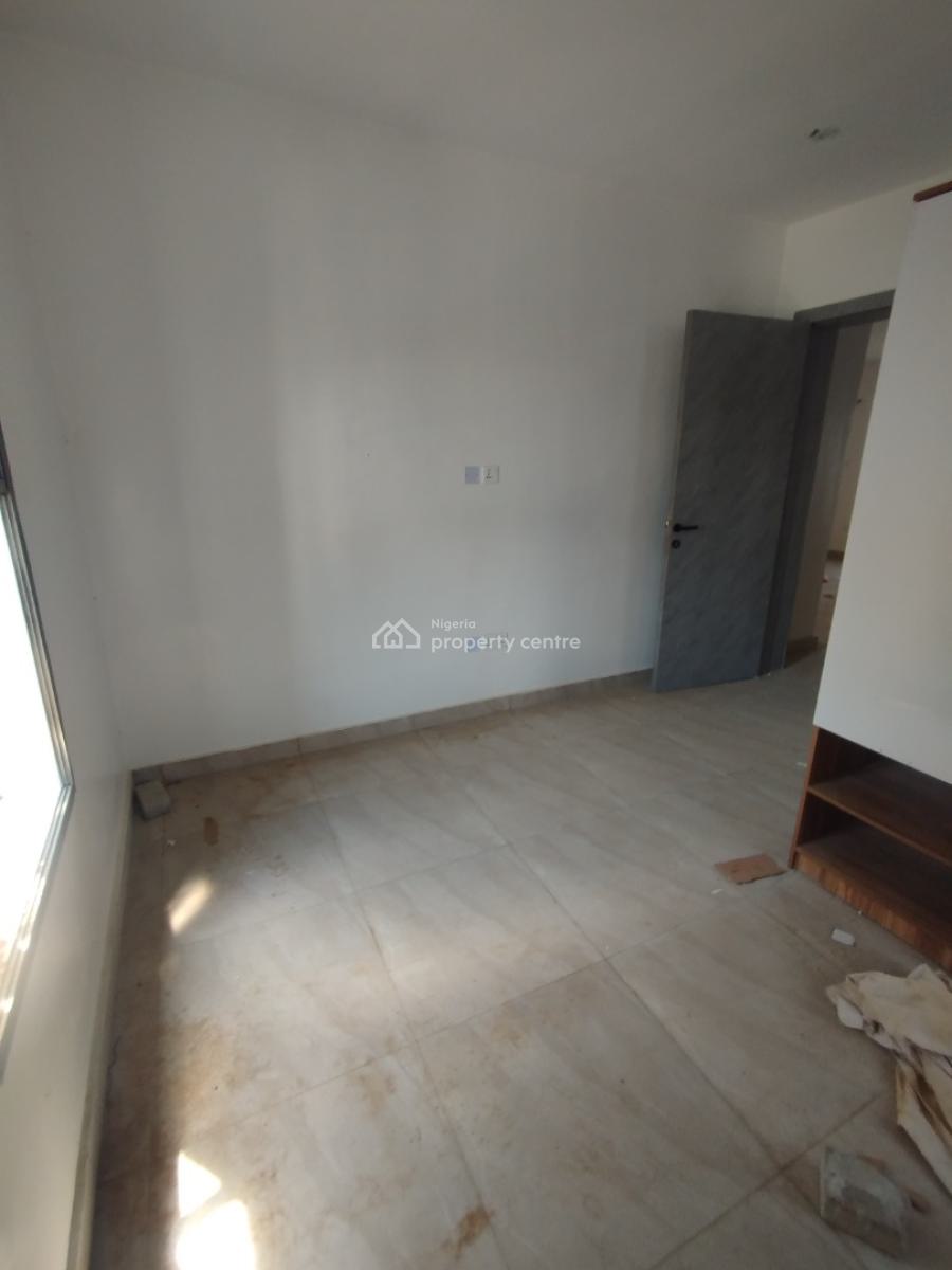 Newly Built 2 Bedrooms with Open Plan Kitchen, Upstairs, Itedo Estate, Lekki Phase 1, Lekki, Lagos, Flat / Apartment for Rent