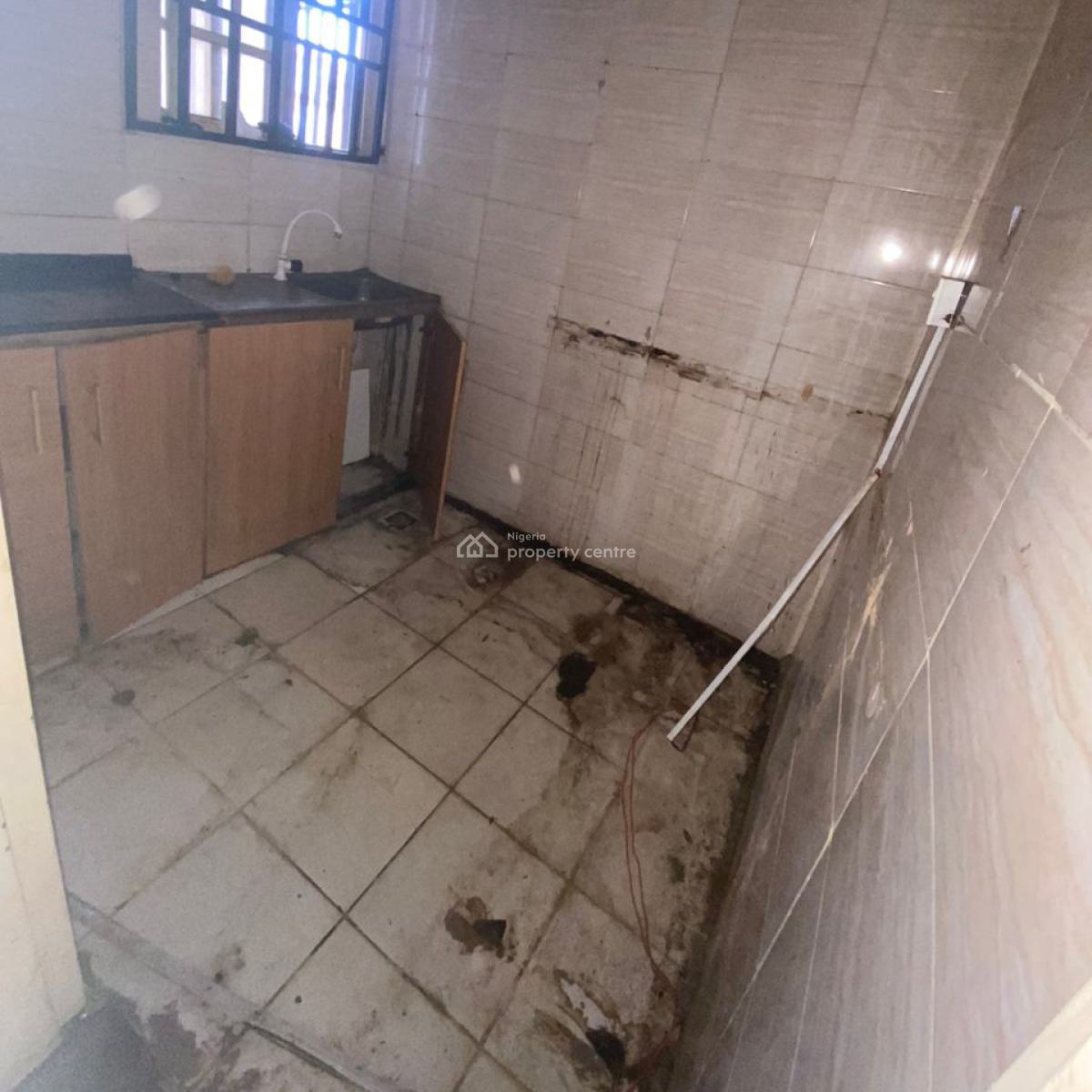 Spacious 1 Bedroom (room and Parlour), 2nd Avenue, Gwarinpa, Abuja, Mini Flat (room and Parlour) for Rent
