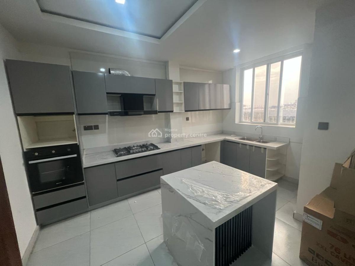 Standard 4 Bedrooms Penthouse with Roof Top & Bq, Ikate, Lekki, Lagos, Flat / Apartment for Sale